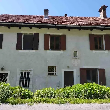 Captivating 2-Bed House In Tiglieto Nyaraló *